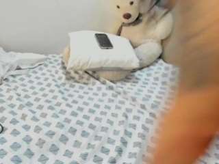 sophia-lopeez Live Webcam on CamSoda