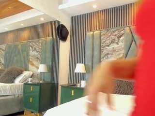 karina-milf webcam