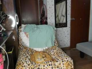 Kristen Hill live webcam show