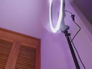 bella-rossi Live Webcam on CamSoda