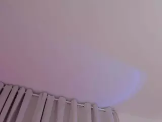 bella-rossi's Live Sex Cam Show