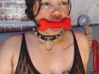 le modèle pamelaevanns est en webcam porno dans un show sur le site camsoda, il possède les tags suivants: ahegao,oil,anal,milk,mistress,naked,natural,nipple piercings,nipples,normal,orgasm,lovense,pantyhose,pussyplay,sexmachine,smoking,spank,submissive,tattoos,toys