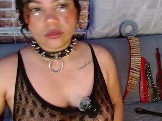 pamelaevanns live cam preview