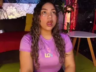 pamelaevanns's Live Sex Cam Show