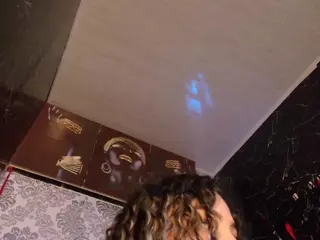 pamelaevanns's Live Sex Cam Show