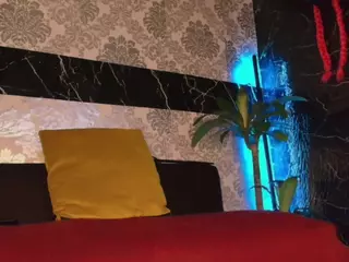 pamelaevanns's Live Sex Cam Show