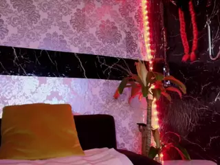 pamelaevanns's Live Sex Cam Show