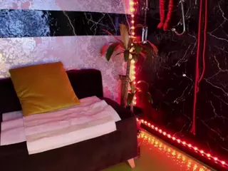 pamelaevanns's Live Sex Cam Show