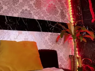 pamelaevanns's Live Sex Cam Show