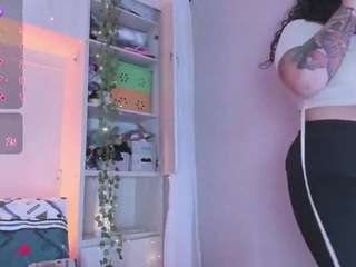 liavega Live Webcam on CamSoda