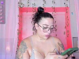 liavega Live Webcam on CamSoda