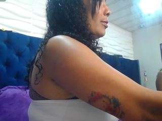 anyelaxx