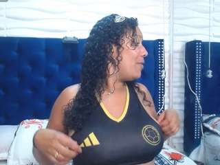 anyelaxx