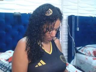 anyelaxx