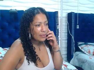 anyelaxx