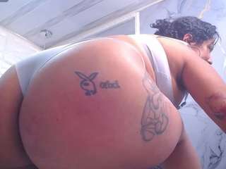 anyelaxx
