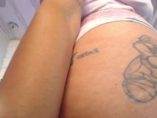 anyelaxx