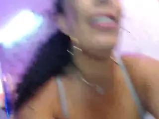 anyelaxx's Live Sex Cam Show