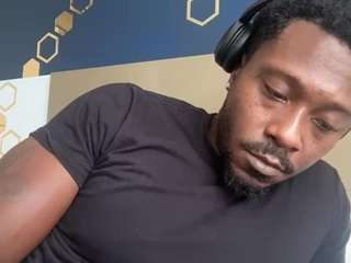 Live cam show with seanmichaels