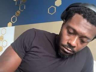 Live cam show with seanmichaels