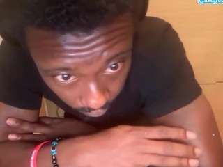 Live cam show with seanmichaels