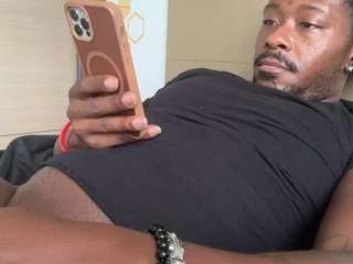 Live cam show with seanmichaels
