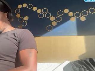 Live cam show with seanmichaels