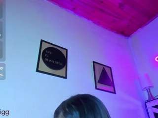 harmony-big-breasts's live room