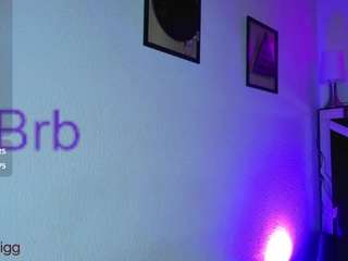 harmony-big-breasts's live room