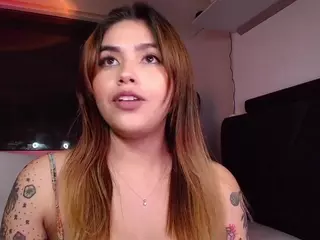 whites-emma's Live Sex Cam Show