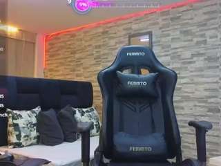 aris-sexz Live Webcam on CamSoda