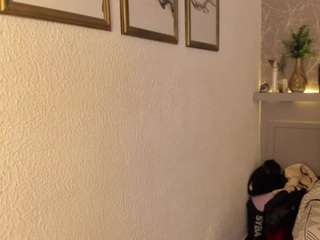 Sarah live cam preview