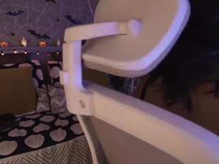 Sarah live cam preview
