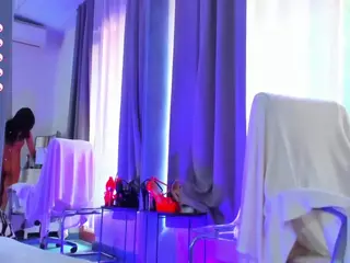 aymeet33n's Live Sex Cam Show