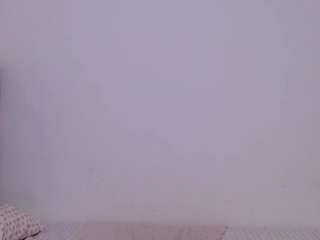 carolinne live webcam show