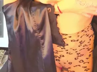 Lucy Taylor's Live Sex Cam Show