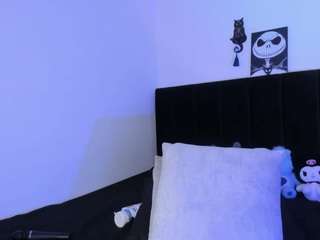 nicoleozzy Live Webcam on CamSoda