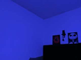 nicoleozzy's CamSoda show and profile