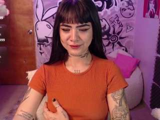 P U R P L E M A R I A