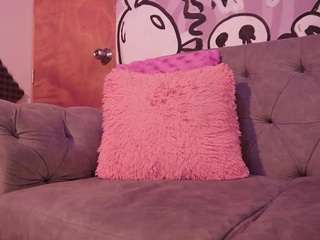 P U R P L E M A R I A live webcam show