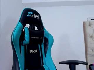 Live cam show with luluferrerr