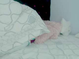 sexyalexax's CamSoda show and profile