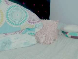 sexyalexax's CamSoda show and profile