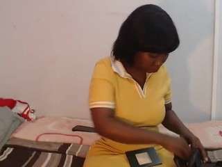 sexyebonytee webcam