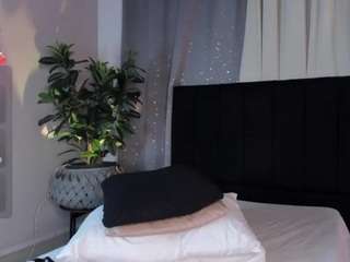 keily-w Live Webcam on CamSoda