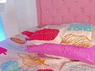 keily-w Live Webcam on CamSoda