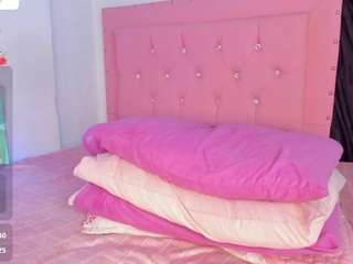 keily-w Live Webcam on CamSoda