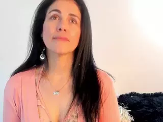 girasol-walton's Live Sex Cam Show
