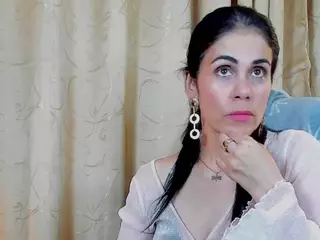 girasol-walton's Live Sex Cam Show