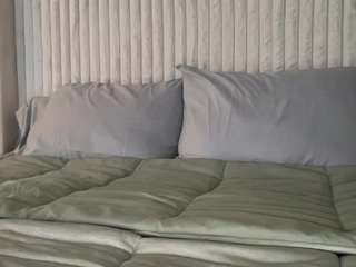 Live webcam model laladoll on Soda Cams